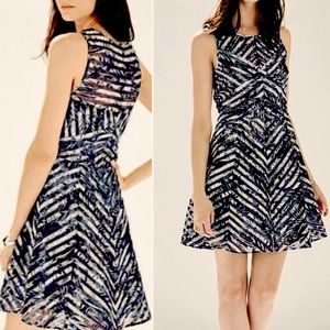 PARKER-Mirabella-Bias Banded Mesh Overlay-Tropical Leaf-Fit & Flare Dress-Sz XS